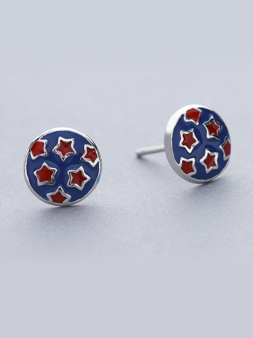 One Silver Trendy Round Shaped stud Earring