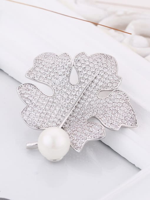 Wei Jia Fashion Imitation Pearl Cubic Zirconias-studded Leaf Copper Brooch