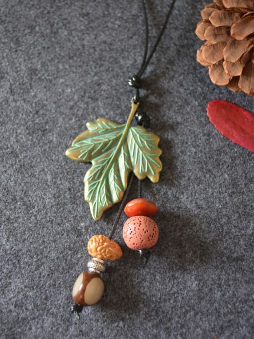 Dandelion 2018 Women Delicate Leaf Shaped Necklace 0