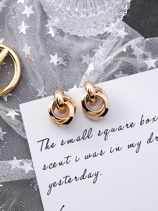 B Metal Cash Setting Alloy With Gold Plated Fashion Geometric Stud Earrings