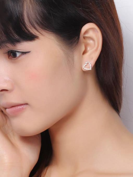 OUXI Women Austria Crystal 18K Platinum Heart Shaped stud Earring 1