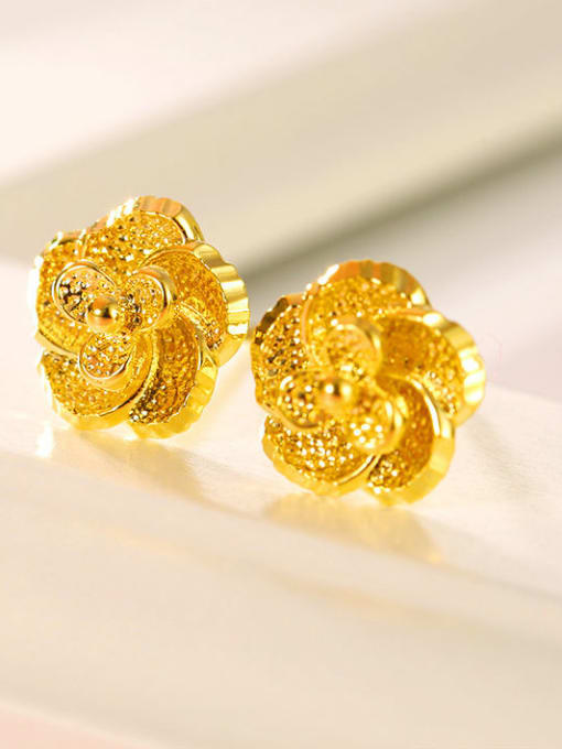 XP Copper Alloy 23K Gold Plated Classical Flower stud Earring