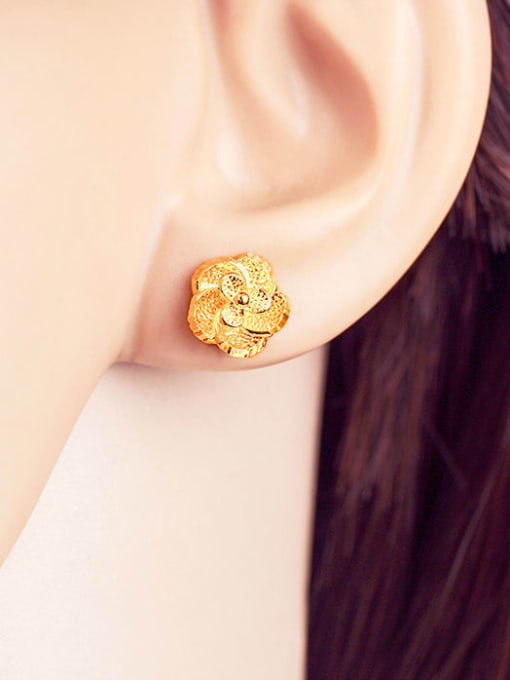 XP Copper Alloy 23K Gold Plated Classical Flower stud Earring 1