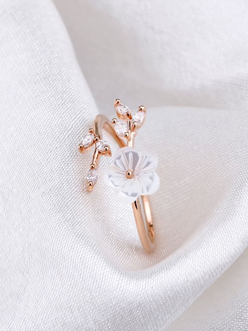 OUXI Temperament 18K Rose Gold Plum Blossom Shaped Ring 1