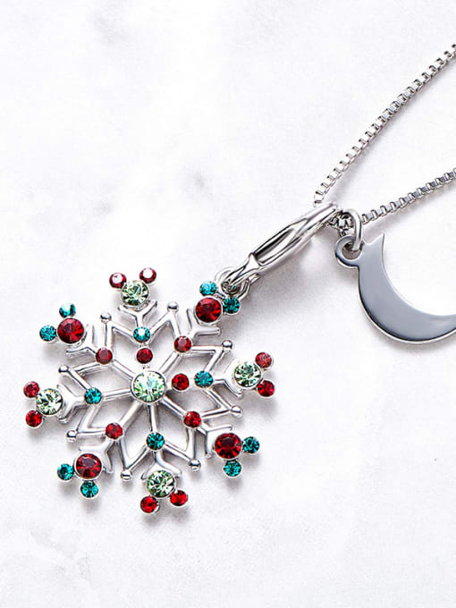 CEIDAI Snowflake Shaped Crystal Necklace 3