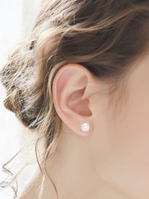CEIDAI Simple Flowery Freshwater Pearl Stud Earrings 1