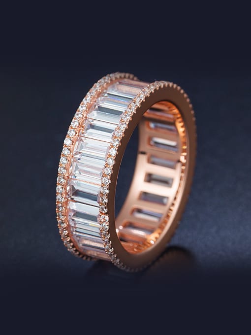 Rose Gold Round shaped Zircon band ring