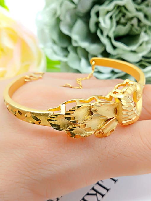 Neayou Women Elegant Peacock Shaped Bracelet 1