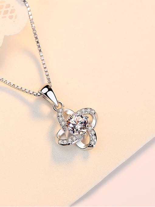 Peng Yuan Fashion Shiny Cubic Zirconias Flowery 925 Silver Pendant 1