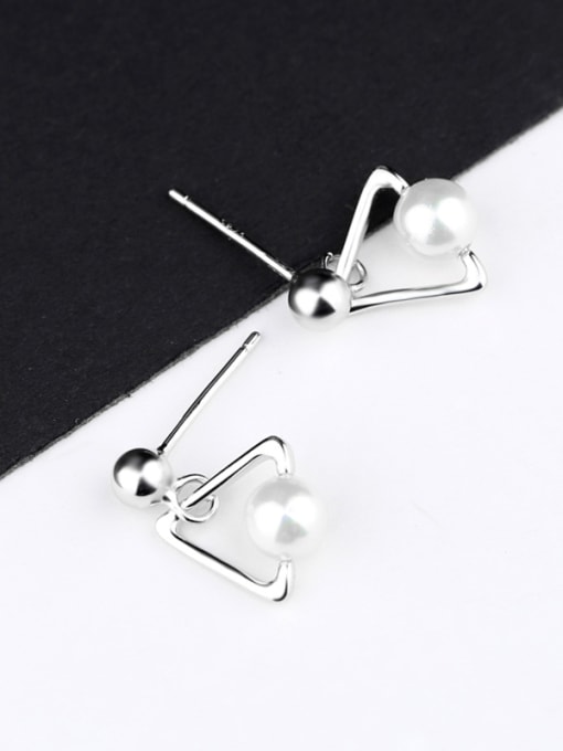 Peng Yuan Freshwater Pearl Triangle-shaped Earrings 1