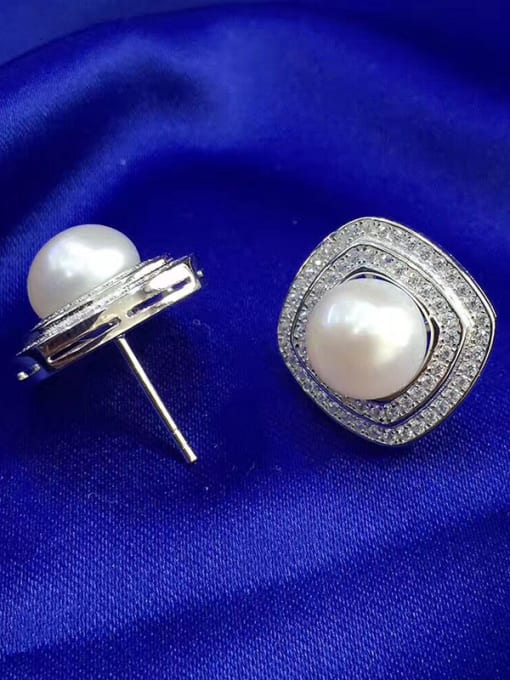 EVITA PERONI Freshwater Pearl Square Zircon stud Earring 1