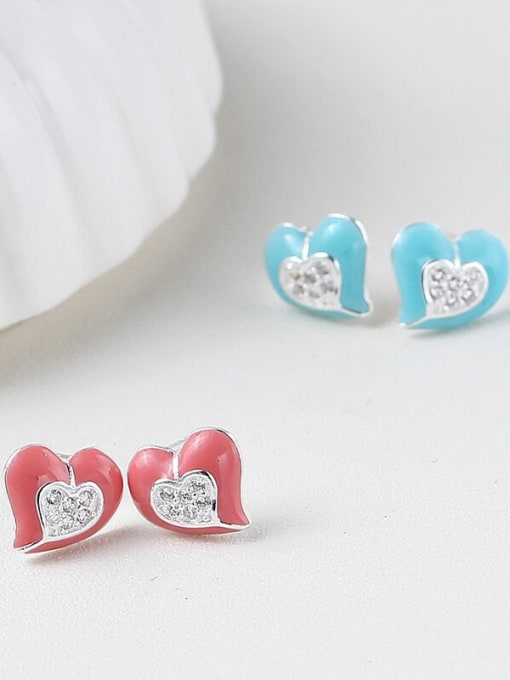 kwan Delicate Heart-shape Zircon Small Stud Earrings 2
