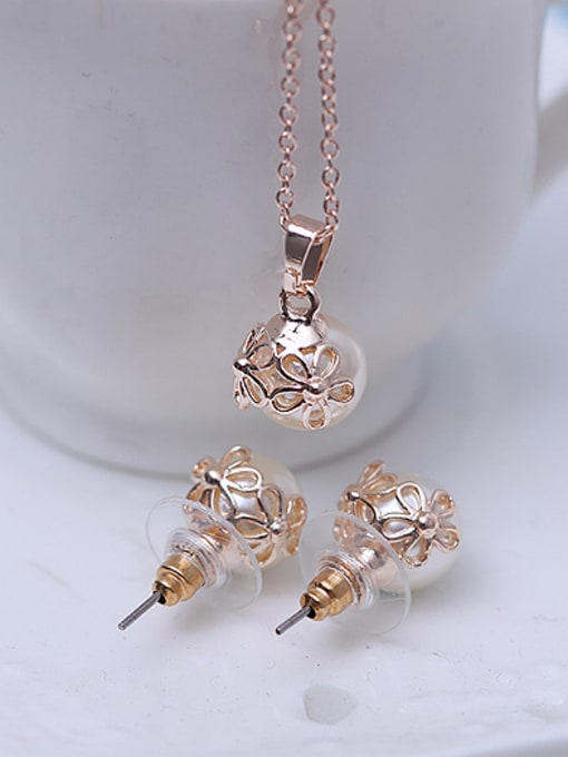BESTIE Alloy Rose Gold Plated Fashion Hollow Flowers Artificial Pearl Two Pieces Jewelry Set 1