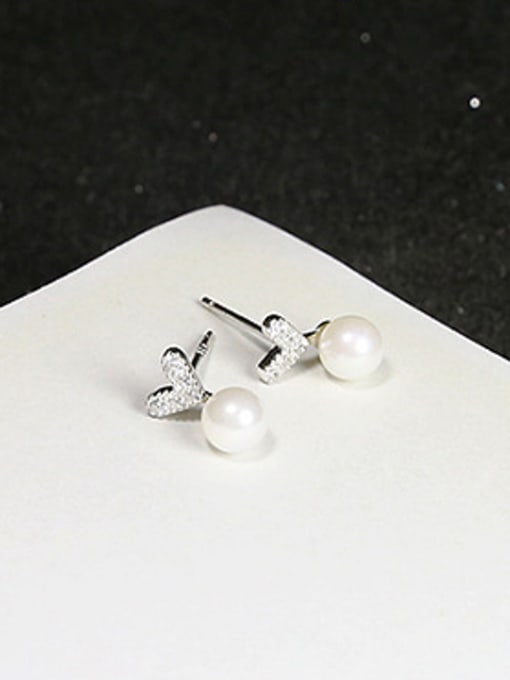Peng Yuan Mini-heart shaped Freshwater Pearl Stud Earrings 0