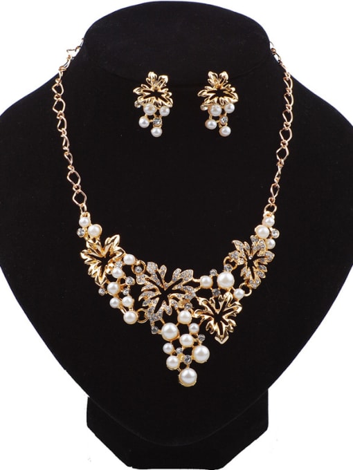 Qunqiu Fashion Alloy Rhinestones-studded Leaves Imitation Pearls Two Pieces Jewelry Set