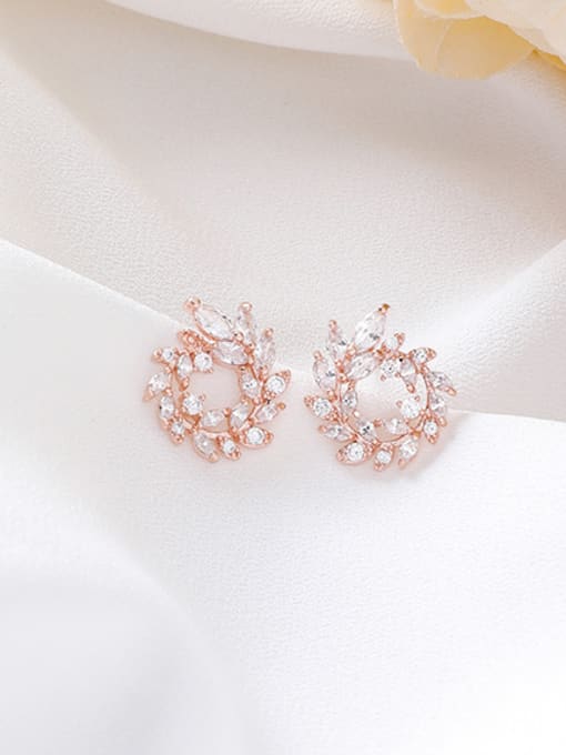 A Golden Alloy With Rose Gold Plated Cute Flower Cubic Zirconia Stud Earrings