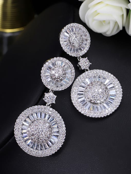 L.WIN Micro Pave Zircons Wedding Cluster earring 2