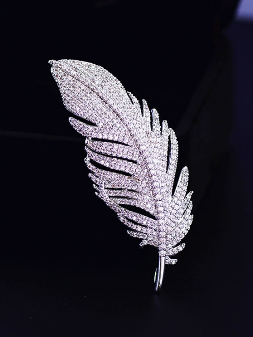 Hua Copper With Micro-inlay Cubic Zirconia Luxury Leaf Brooches 1