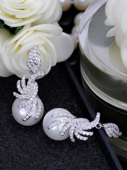 L.WIN Elegant Western Style Fashion Shell Pearls Drop Earrings 3