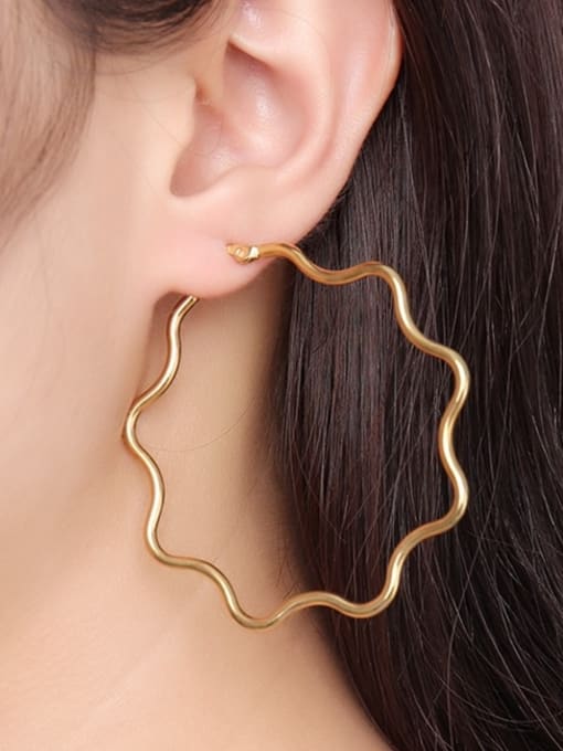 CONG Temperament Gold Plated Wave Shaped Titanium Drop Earrings 1