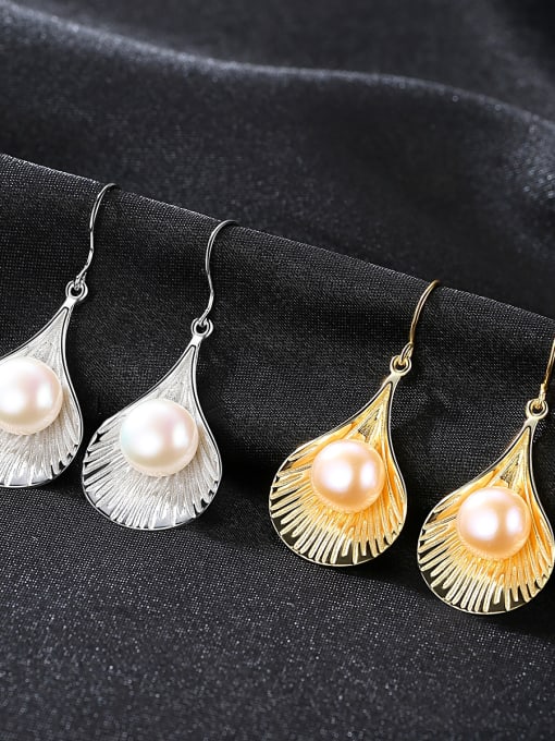 CCUI Sterling silver 9-9.5mm natural pearl 18K gold plated earrings