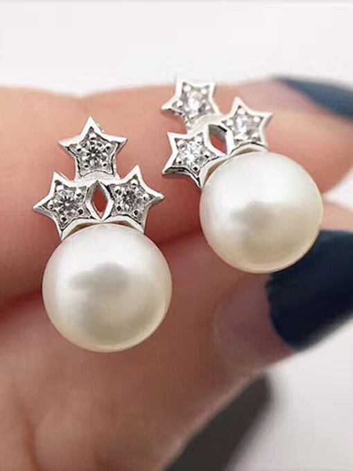 EVITA PERONI Freshwater Pearl Stars stud Earring