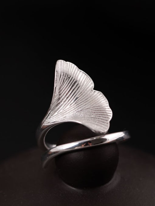 SILVER MI 2018 Fashion Ginkgo Leave Opening Statement Ring 0