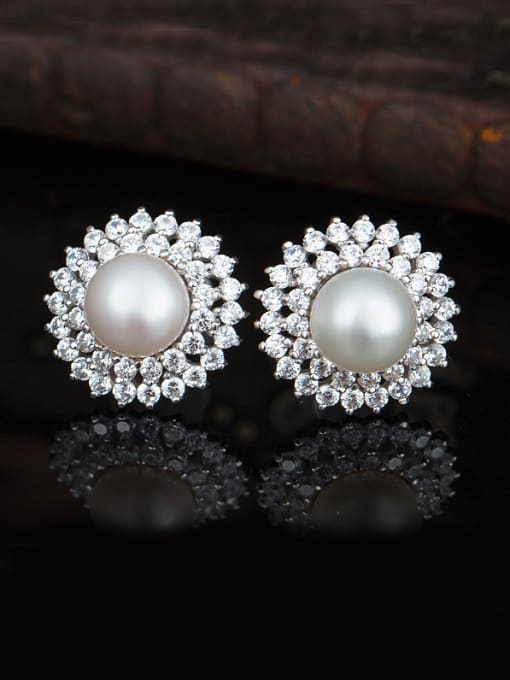 White 925 Silver Pearl Cluster earring