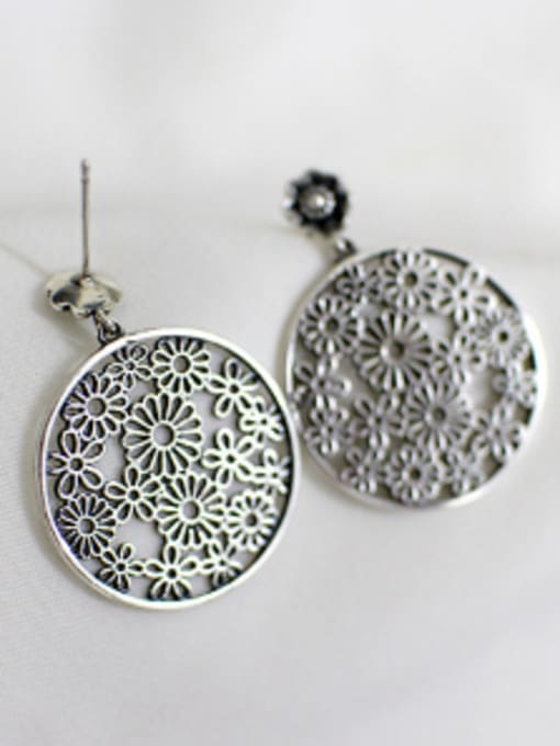 DAKA Retro style Hollow Round Flowery Silver Stud Earring 2