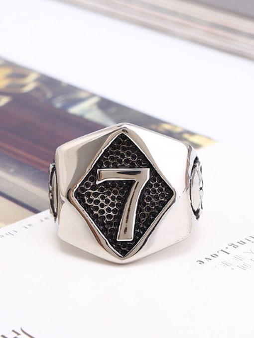 RANSSI Personalized Number Seven Skulls Signet Ring 1