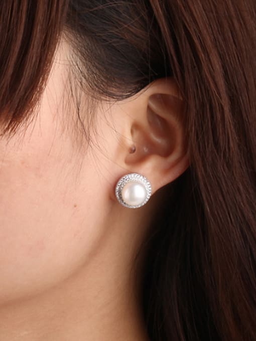EVITA PERONI Freshwater Pearl Zircon Round stud Earring 1