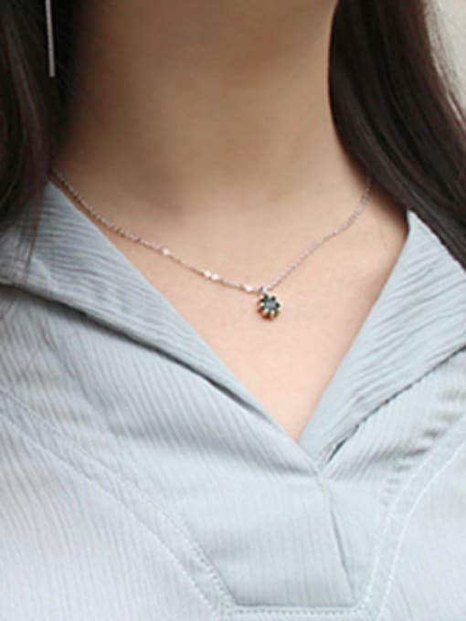 DAKA Fashion Little Round Grey Stone Pendant Silver Necklace 1
