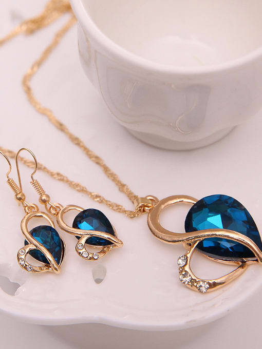 BESTIE Alloy Rose Gold Plated Fashion Artificial Stone Heart-shaped Two Pieces Jewelry Set 1