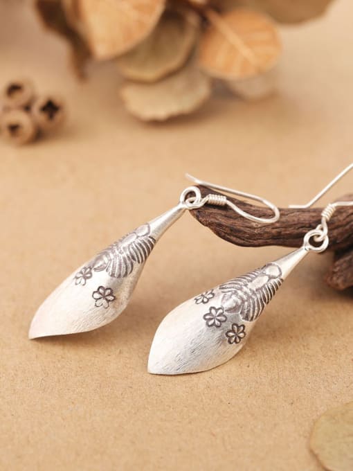 Peng Yuan Personalized Leaf Silver Handmade hook earring 3