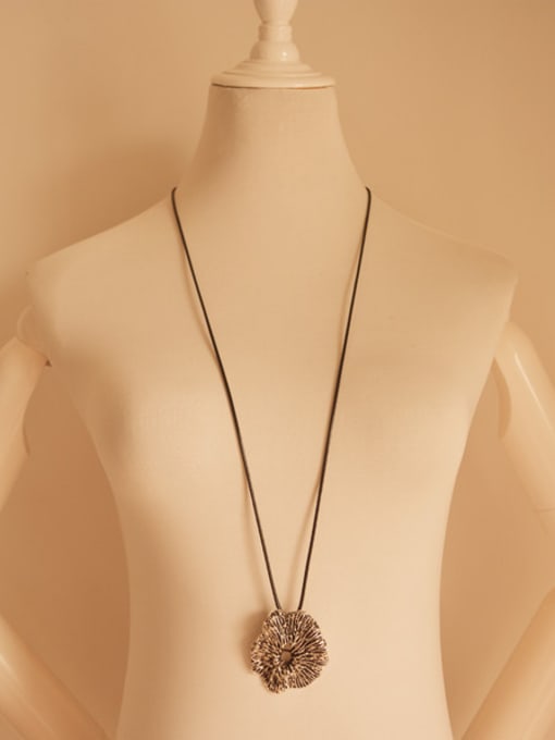 Dandelion Retro Geometric Shaped Women Necklace 1