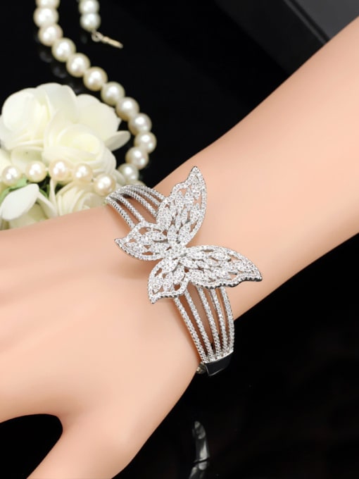 L.WIN Micro Pave Zircons Whit Gold Plated Bangle with Butterfly Pattern 1