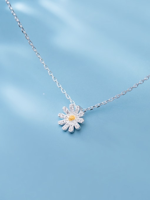 Rosh S925 Silver  With Platinum Plated Simplistic Flower Necklaces 3