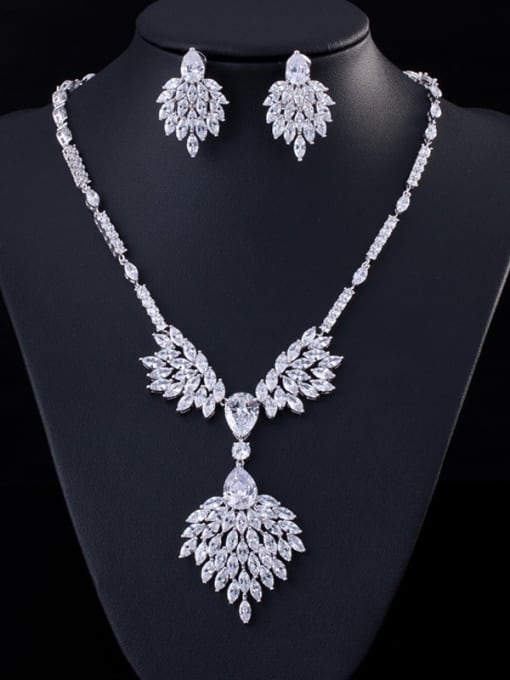Platinum White Zirconium Flower Zircon Two Piece Jewelry Set