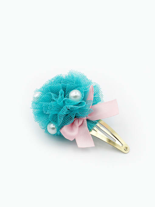 Mint Green Yarn Flower Hair clip