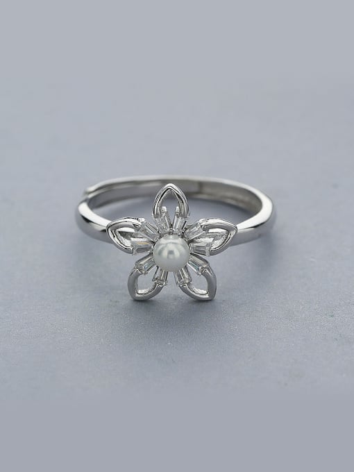 One Silver 925 Silver Flower Shaped Pearl Ring 0