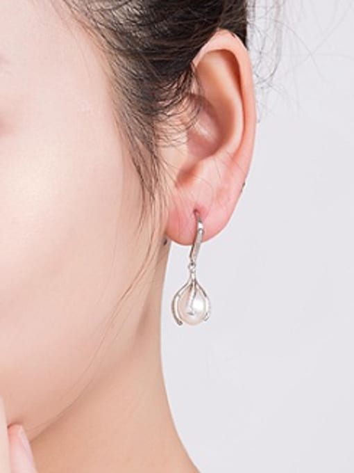 EVITA PERONI 2018 Fashion Freshwater Pearl drop earring 1