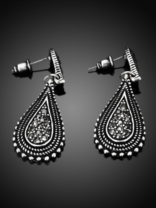 OUXI Retro style Rhinestones Water Drop Earrings 2
