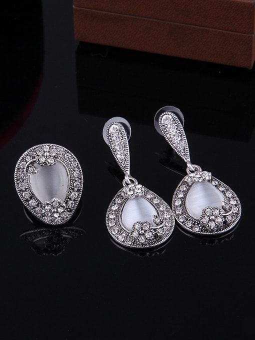 BESTIE Alloy Antique Silver Plated Fashion Artificial Stones Water Drop shaped Three Pieces Jewelry Set 2