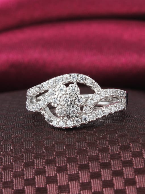 SANTIAGO Exquisite 18K Platinum Plated Flower Shaped Zircon Ring 2