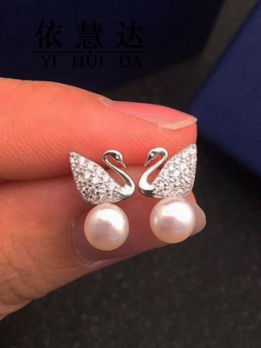 EVITA PERONI Fashion Swan Freshwater Pearl stud Earring 2