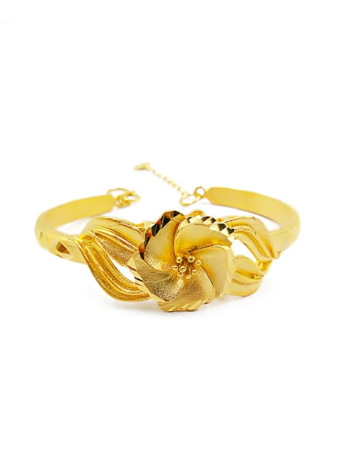 golden Women Adjustable Length Flower Shaped Bracelet