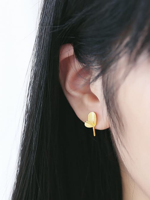 Peng Yuan Personalized Tiny Leaves stud Earring 1