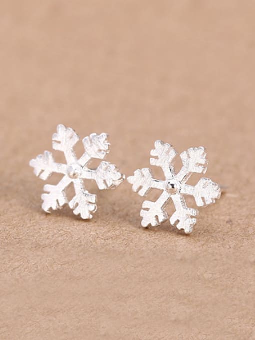 Peng Yuan Fashion Snowflake stud Earring 0