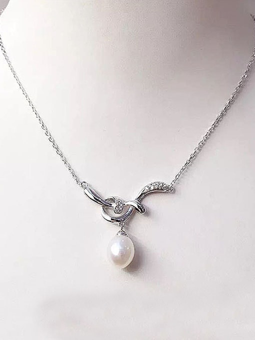 EVITA PERONI Fashion Freshwater Pearl Swan Necklace 1