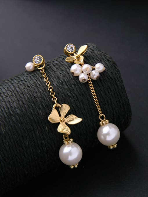 KM Flower Artificial Pearls Asymmetry Alloy Drop stud Earring 2